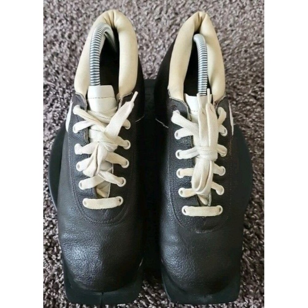 Jarvinen Vintage cross country Ski Boots Size EU 41 Made in Brazil
